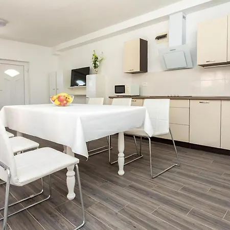 Stunning In Holiday home Soline (Krk)