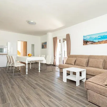 Dom wakacyjny Stunning In