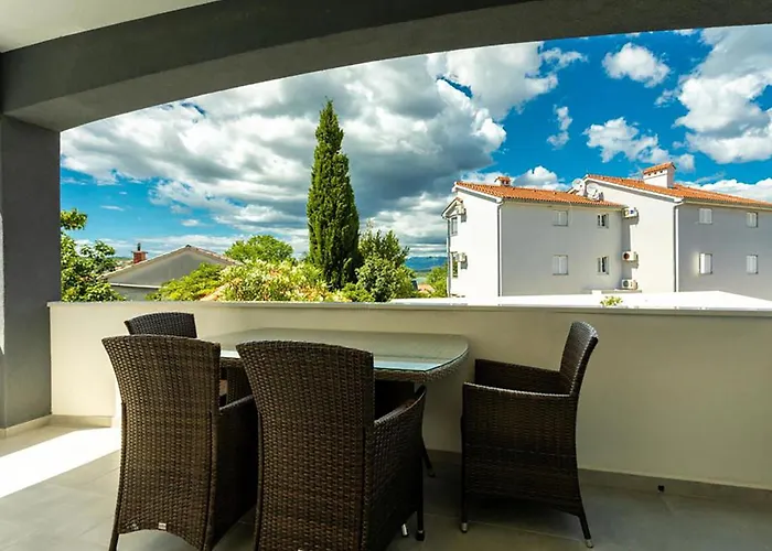 Vakantiehuis Stunning In Soline (Krk)